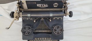 Máquina de escribir Royal 10