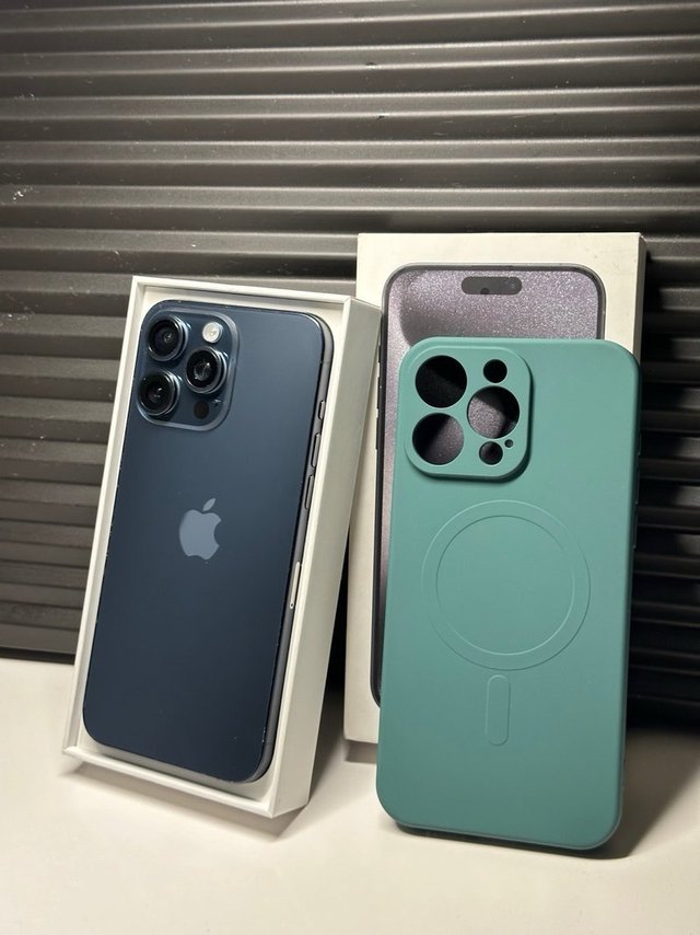iPhone 15 Pro Max 1TB Verde Impecable