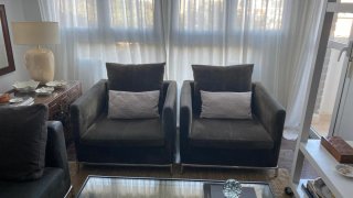 Sillones modernos de tela y metal