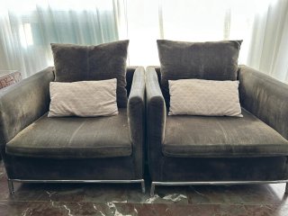 Sillones modernos de tela y metal
