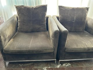 Sillones modernos de tela y metal