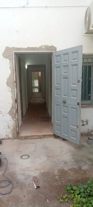 Puerta de hierro entrada vivienda