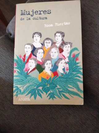 Mujeres de la cultura