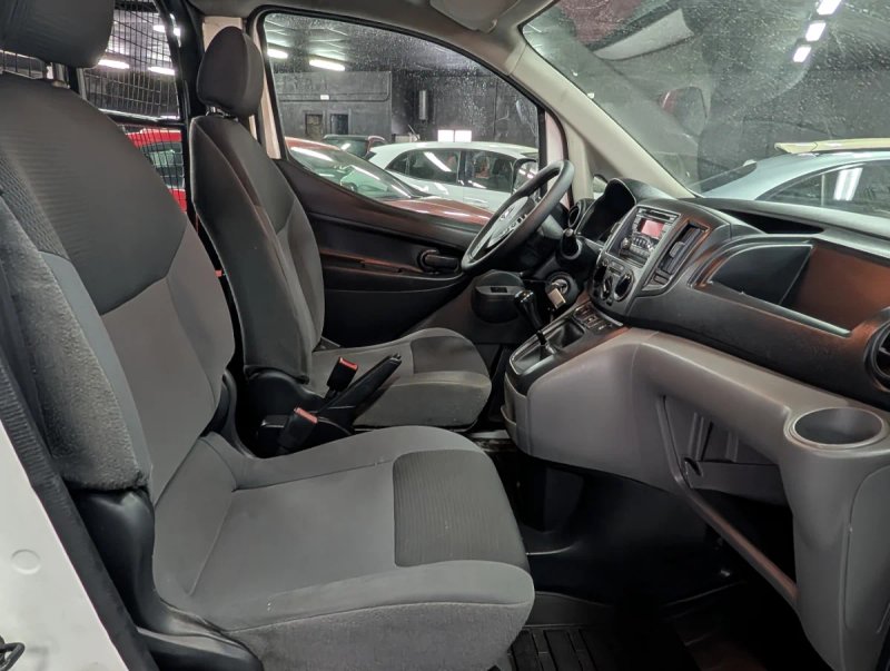 Nissan Evalia 2015, foto 8