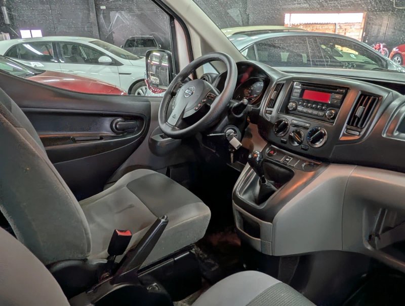 Nissan Evalia 2015, foto 9