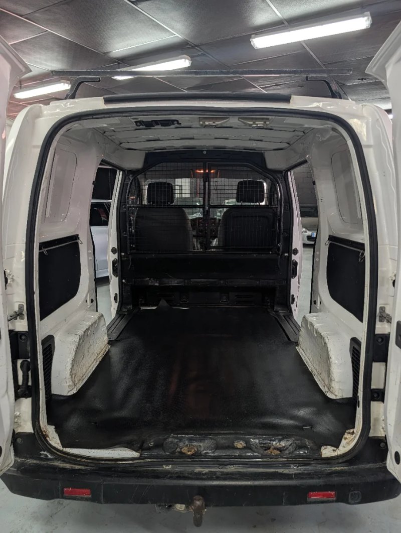 Nissan Evalia 2015, foto 11