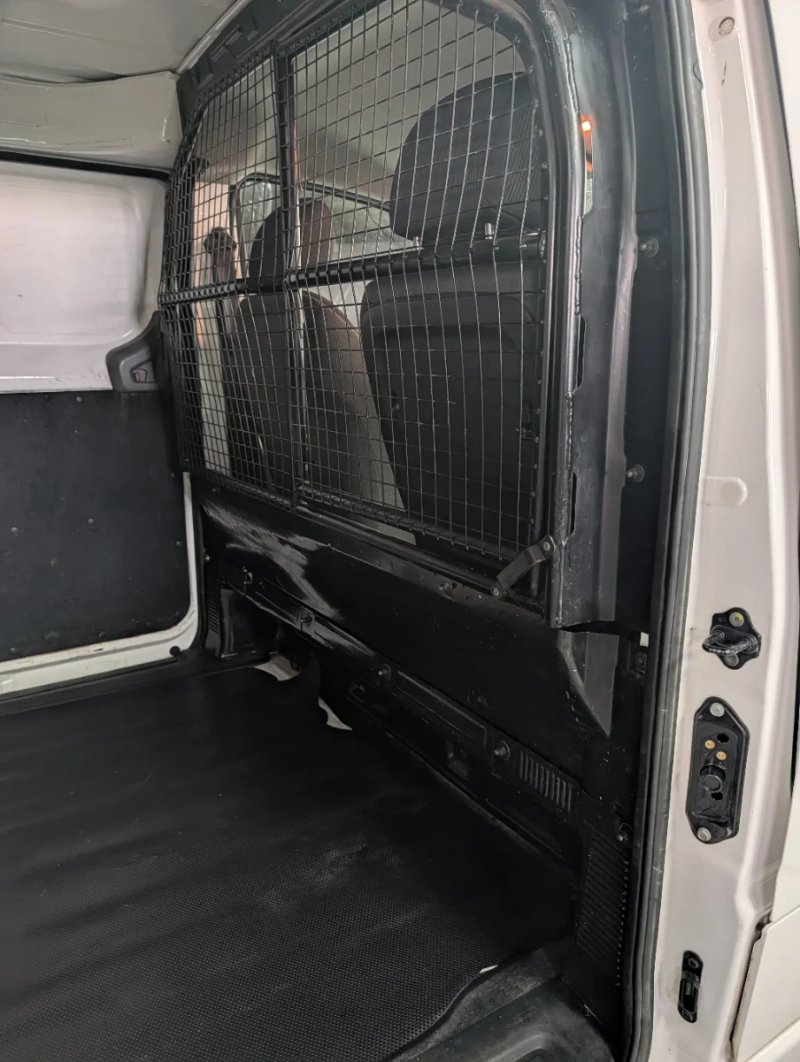 Nissan Evalia 2015, foto 14