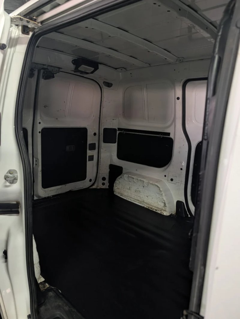 Nissan Evalia 2015, foto 16