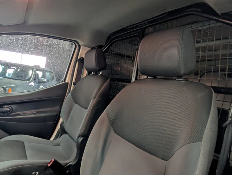 Nissan Evalia 2015, foto 19