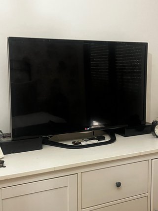 Tele LG Negra 42 pulgadas