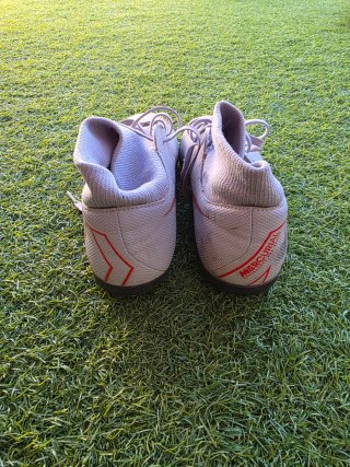 Botas de fútbol Nike Mercurial Talla 43