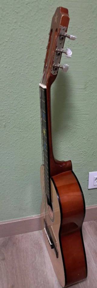 Guitarra clásica infantil José Torres con funda