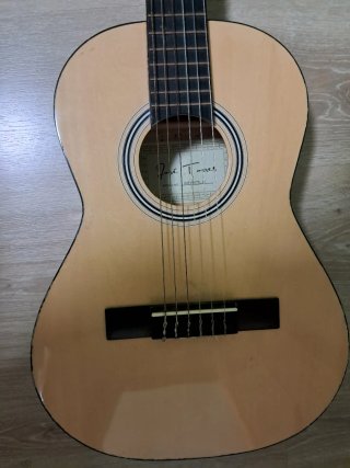 Guitarra clásica infantil José Torres con funda