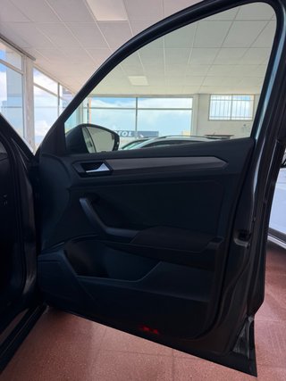 Volkswagen T-Roc PRECIO BAJO