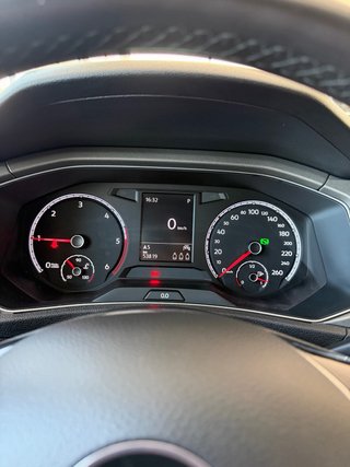 Volkswagen T-Roc PRECIO BAJO