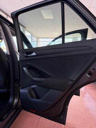 Volkswagen T-Roc PRECIO BAJO
