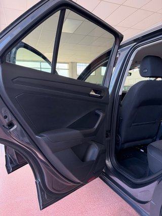 Volkswagen T-Roc PRECIO BAJO