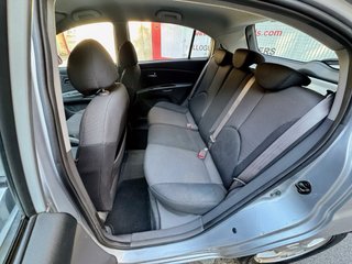 Se Vende KIA Rio 1.6 Pegatina “C”