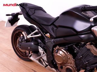 HONDA CB 650 R