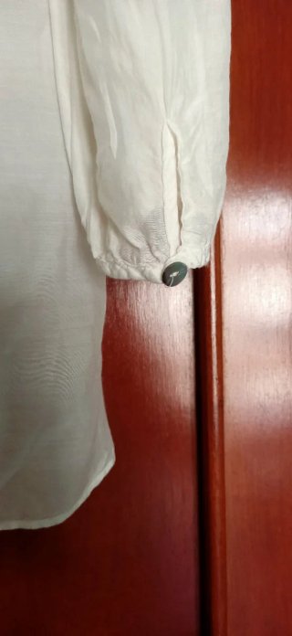 Camicia bianca con pizzo