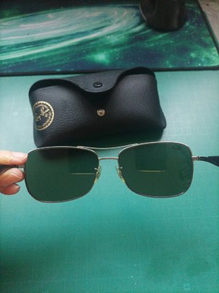Gafas de sol Ray-Ban excelente estado.
