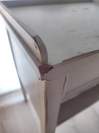 Conjunto cabecero y mesillas para restaurar.