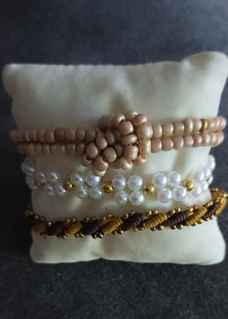 Conjunto 3 Pulseras Perlas y Abalorios