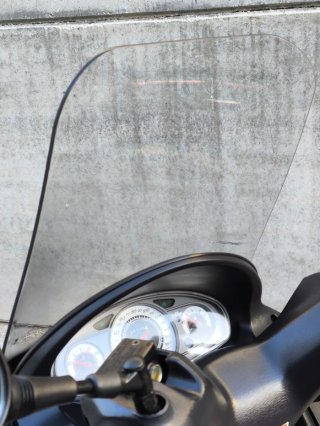 Suzuki Burgman 200 CC del año 2013 con solo 27.775