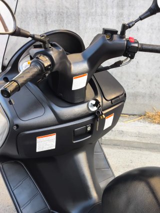Suzuki Burgman 200 CC del año 2013 con solo 27.775