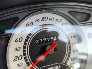 Suzuki Burgman 200 CC del año 2013 con solo 27.775