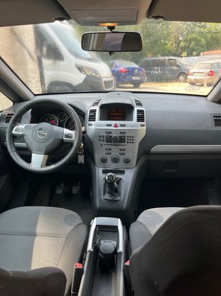 Opel Zafira 2010