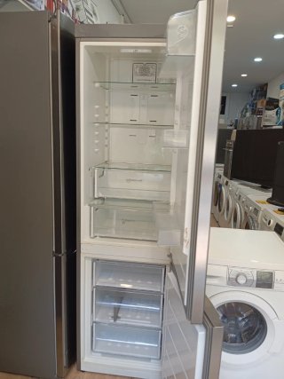 Nevera Whirlpool y Lavadora Balay