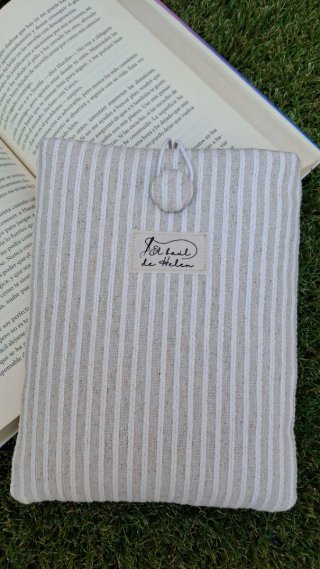 Funda acolchada para Kindle hecha a mano