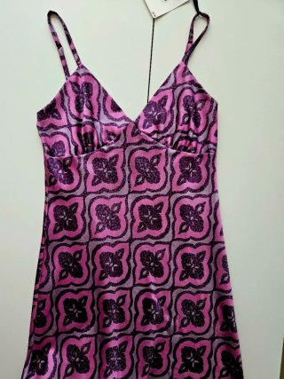 Vestido Basyco Estampado Rosa y Morado Talla Única