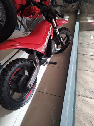 Gas Gas MC-E 2 Moto Infantil Roja