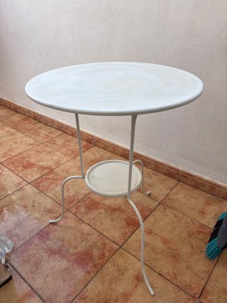 Mesita auxiliar redonda blanca