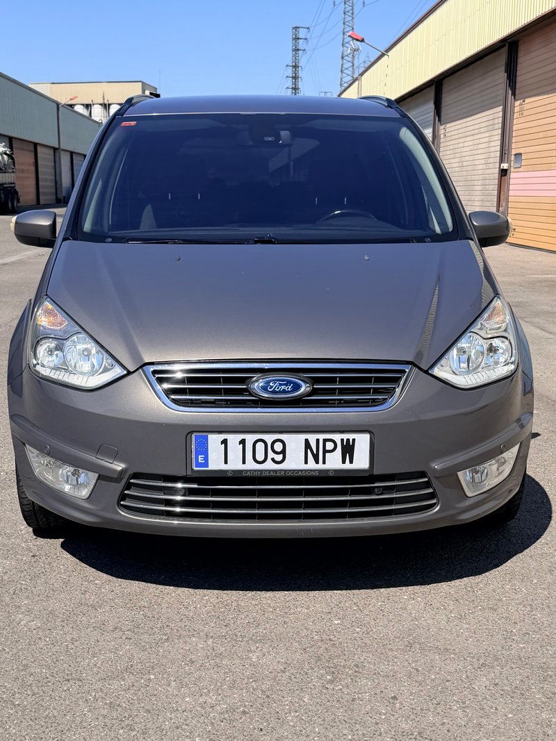 Ford Galaxy 2012 - foto 1