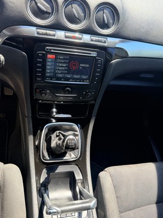 Ford Galaxy 2012