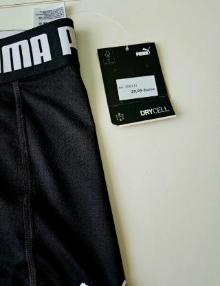 Pantalones cortos Puma negros nuevos