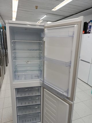 @Nevera Beko Combi Estrecha Con Garantía@