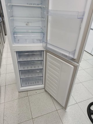 @Nevera Beko Combi Estrecha Con Garantía@