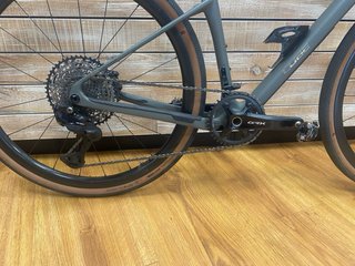 Bicicleta Gravel Cube Gris