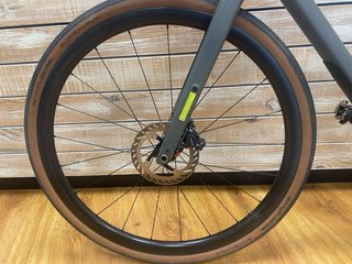 Bicicleta Gravel Cube Gris