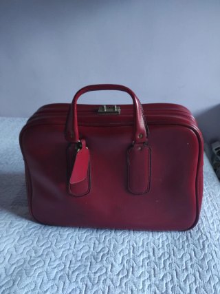 Maletín vintage rojo (Entrega en mano)