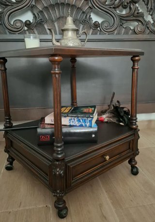 Mesa auxiliar madera restaurada