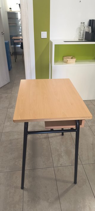 Mesa pupitre madera y acero con cajonera