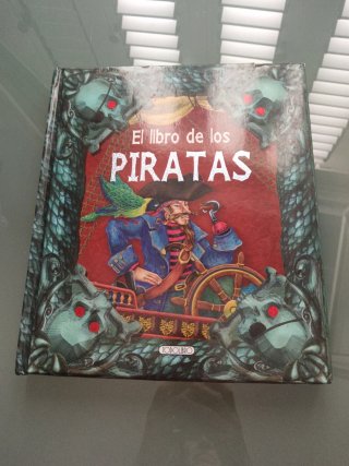El libro de los piratas