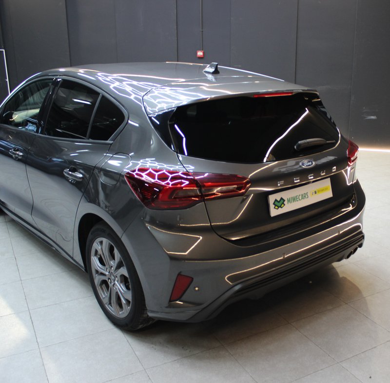 Ford Focus 2022, foto 12