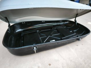 Cofre de techo Clan 450L – Impecable