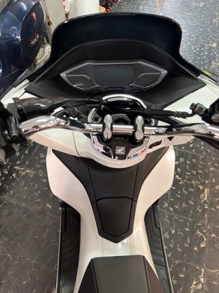 Honda PCX 125 2021 Blanca
